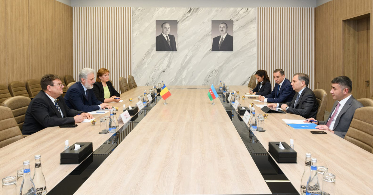Rəqəmsal İnkişaf və Nəqliyyat Nazirliyində Rumıniya Prezidentinin müşaviri ilə görüş keçirilib