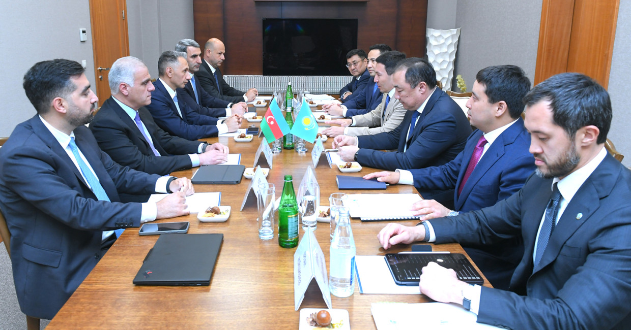 Nazir Rəşad Nəbiyev Qazaxıstan nümayəndə heyəti ilə görüşüb