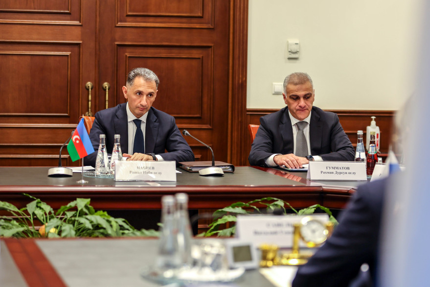 Minister Rashad Nabiyev meets with Russian Transport Minister Vitaly Savelyev