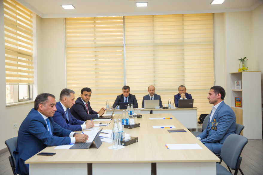 Министр Рашад Набиев принял граждан в городе Нафталан