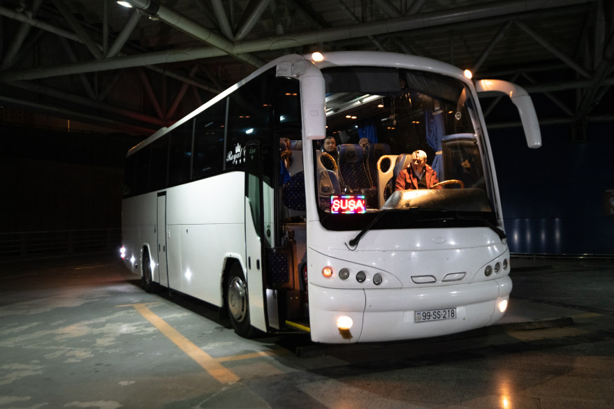 Şuşa və Ağdama müntəzəm avtobus marşrutunun təşkilindən bir il ötür