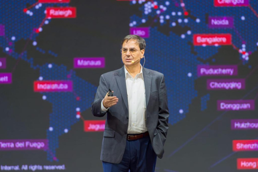 Texnoloji nəhəng “Lenovo” Bakıda regional mərkəz yaradır