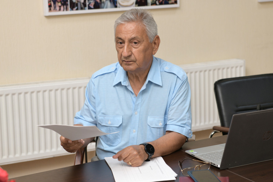 Public Council under Ministry of Transport, Communications and High Technologies holds meeting