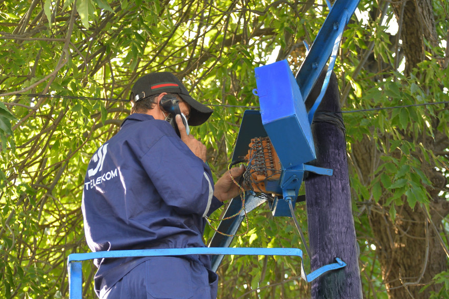 Aztelecom provides 700,000th home with telecommunication services