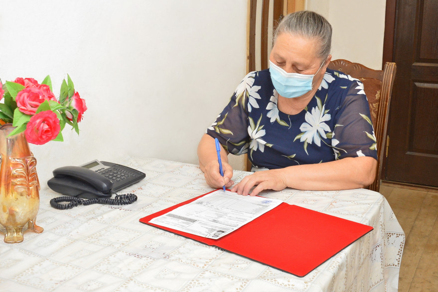 Baktelecom provides a group of disabled people and families of martyrs of Karabakh war with free wireless communication