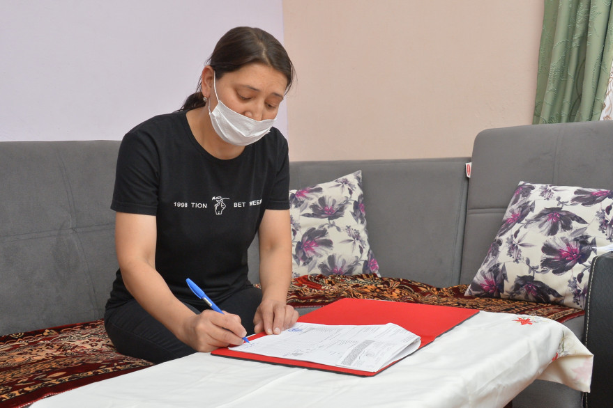 Baktelecom provides a group of disabled people and families of martyrs of Karabakh war with free wireless communication