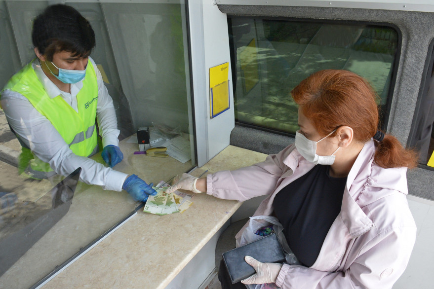 Azerpost LLC continues to provide field services to citizens