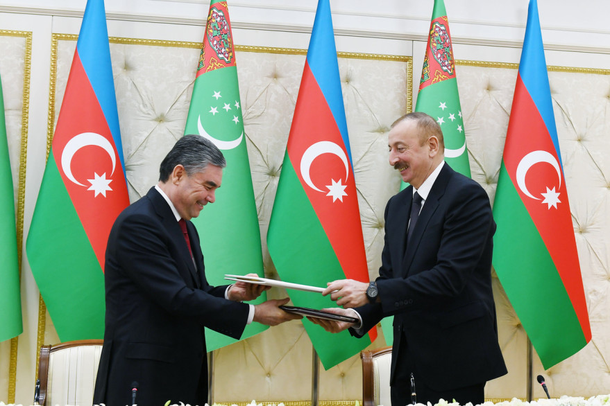 Azərbaycan-Türkmənistan sənədləri imzalanıb