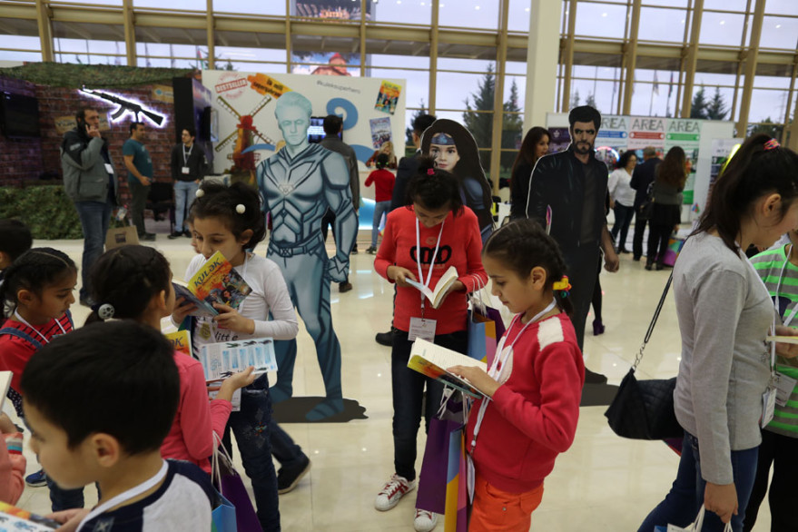 Bakıda yerləşən Uşaq evlərinin sakinləri  “Bakutel 2018” sərgisinə ekskursiya edib