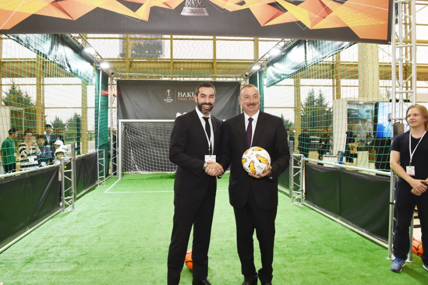 President Ilham Aliyev viewed Bakutel 2018 exhibition