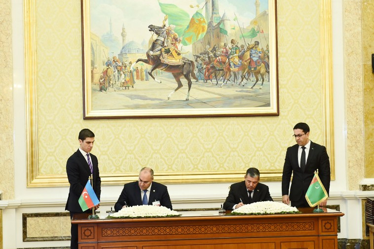 Azerbaijan, Turkmenistan signed bilateral documents