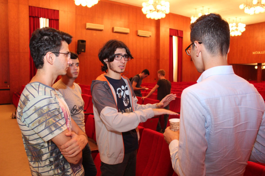 Startup tours start in universities within project "From Idea to Business"