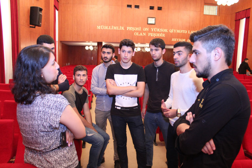 Startup tours start in universities within project "From Idea to Business"