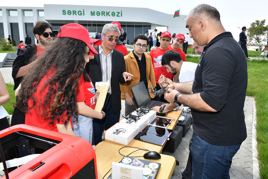 “TEKNOFEST Azərbaycan” çərçivəsində keçirilən “Aqrar texnologiyalar” müsabiqəsinin finalçılarının Aqrar innovasiya festivalına infoturu təşkil edilib