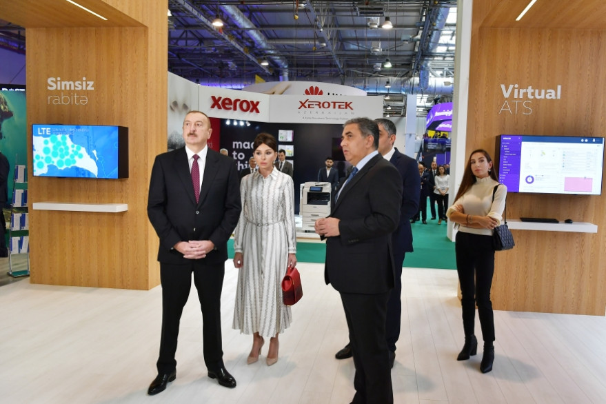 Prezident İlham Əliyev “Bakutel 2019” sərgisi ilə tanış olub