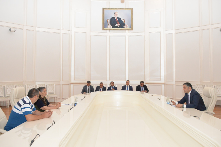 Nəqliyyat, Rabitə və Yüksək Texnologiyalar naziri Gəncədə vətəndaşları qəbul etdi