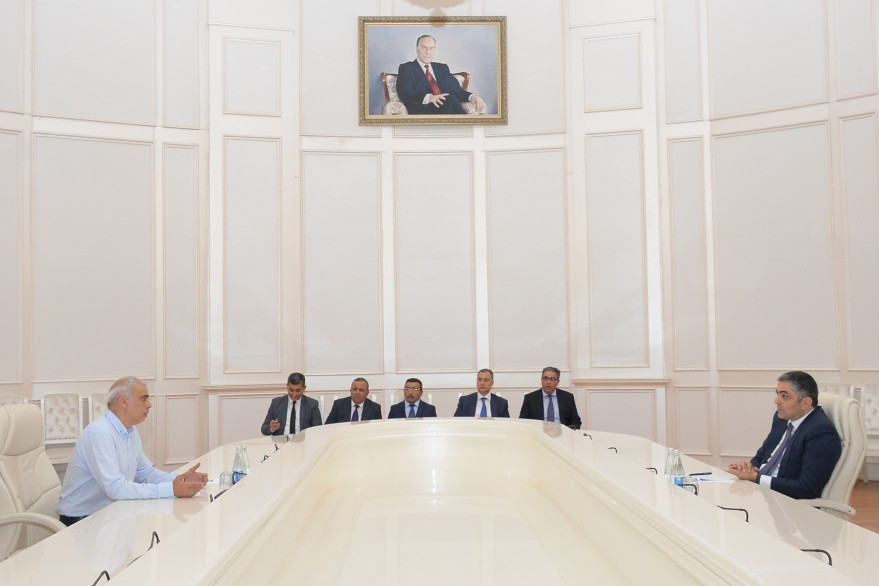 Nəqliyyat, Rabitə və Yüksək Texnologiyalar naziri Gəncədə vətəndaşları qəbul etdi