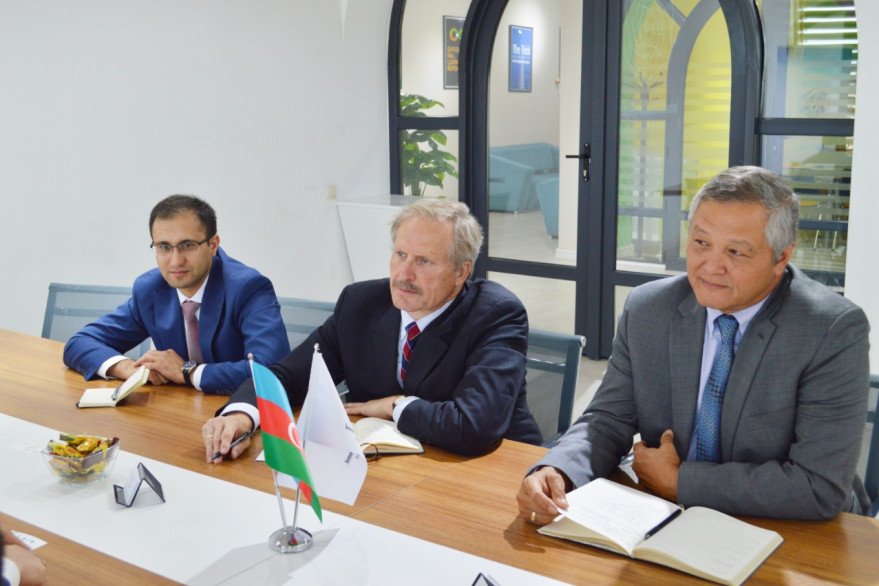 Представители американской организации Caspian Policy Center побывали в Агентстве по инновациям