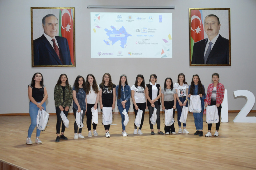 Startup tour held in Shaki within project "I2B – From Idea to Business"  