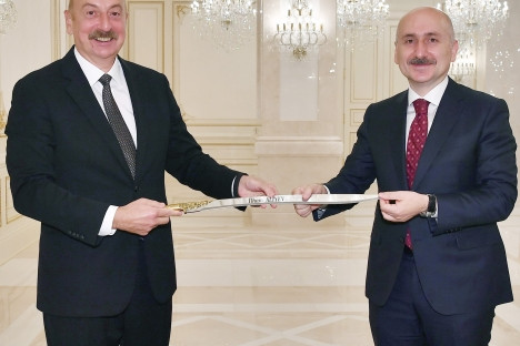 Prezident İlham Əliyev Türkiyənin nəqliyyat və infrastruktur nazirinin başçılıq etdiyi nümayəndə heyətini qəbul edib