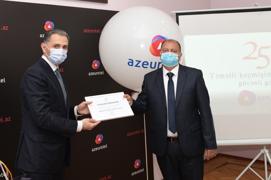 Nazir Rəşad Nəbiyev “AzEuroTel” MMC-nin əməkdaşlarını mükafatlandırıb