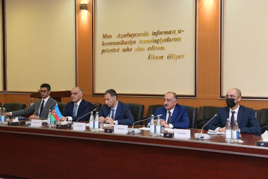 Nazir Rəşad Nəbiyev Ukraynanın infrastruktur naziri Vladislav Krikli ilə görüş keçirib