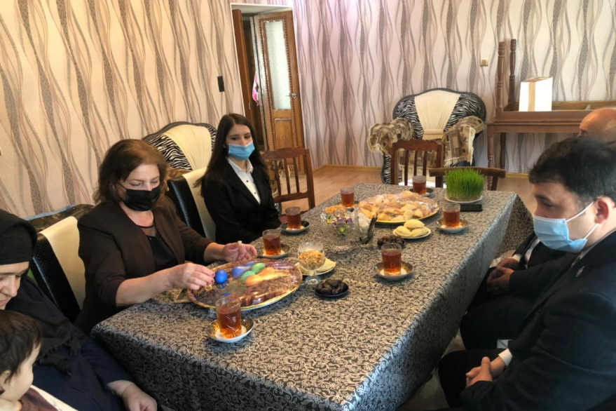 Novruz bayramı ərəfəsində şəhid ailələri ziyarət olunub