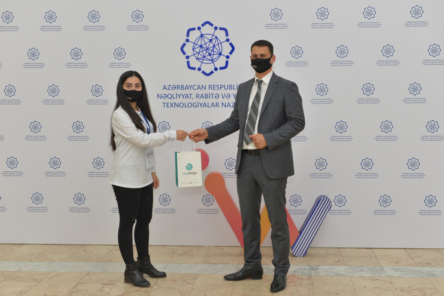 “eSAS” Könüllülük proqramı çərçivəsində həyata keçirilən layihələrdə aktivliyi ilə seçilən könüllülər təltif edilib