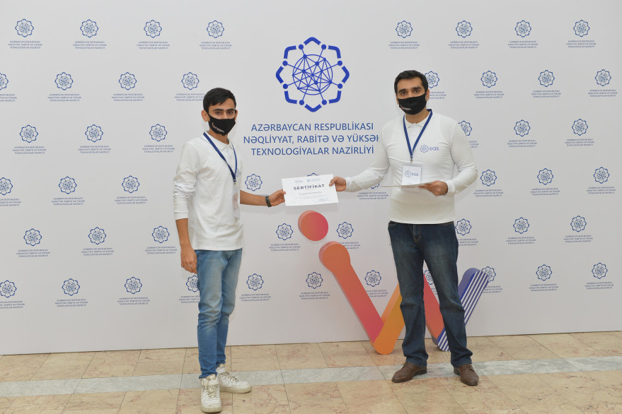 “eSAS” Könüllülük proqramı çərçivəsində həyata keçirilən layihələrdə aktivliyi ilə seçilən könüllülər təltif edilib