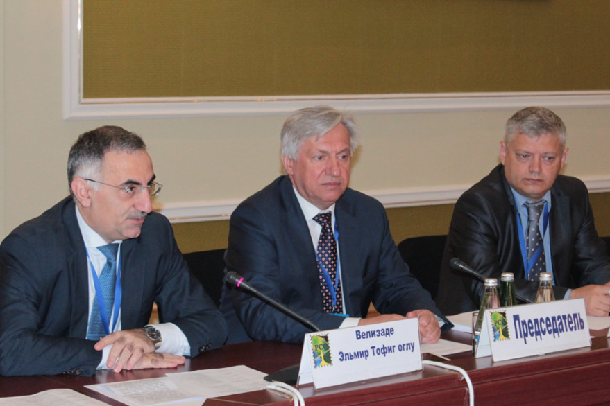 В Баку проходит заседание Комиссии РСС по регулированию использования радиочастотного спектра и спутниковых орбит
