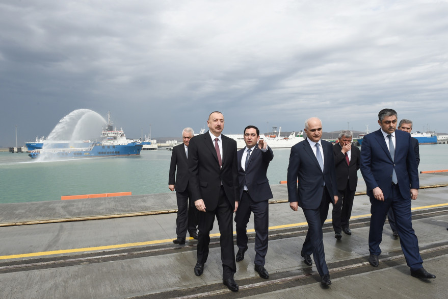 Президент Ильхам Алиев принял участие в открытии комплекса Бакинского международного морского торгового порта