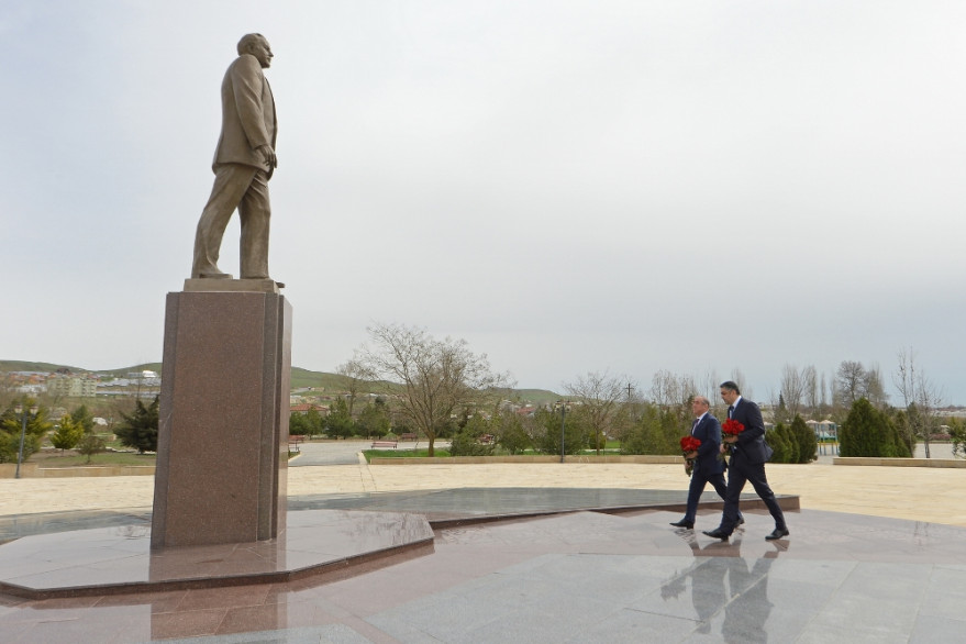 Minister of Transport, Communications and High Technologies receives citizens in Gobustan