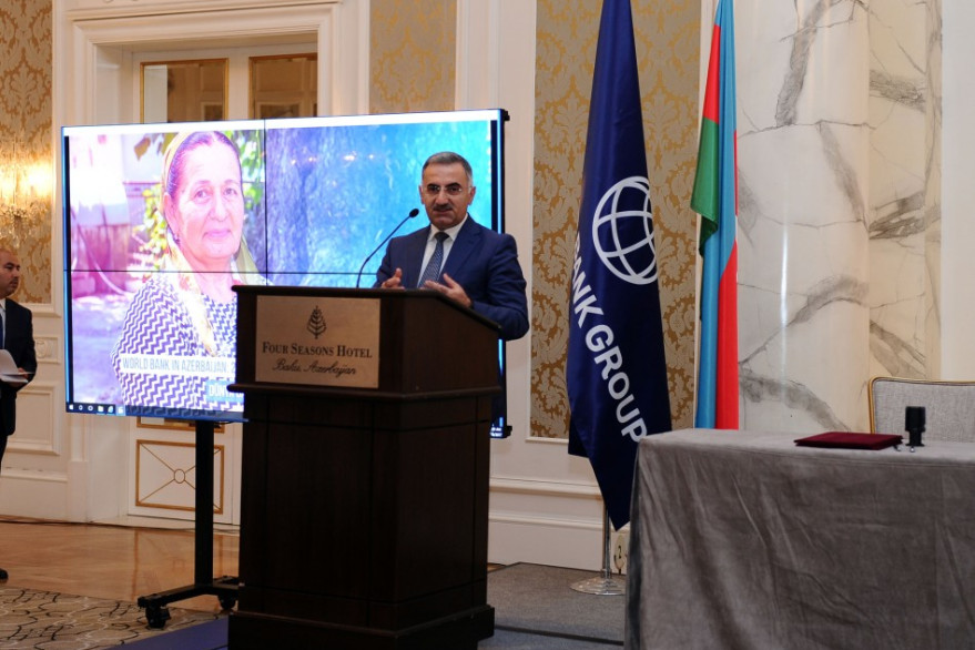 Postage stamp dedicated to 25th anniversary of cooperation between Azerbaijan and World Bank issued