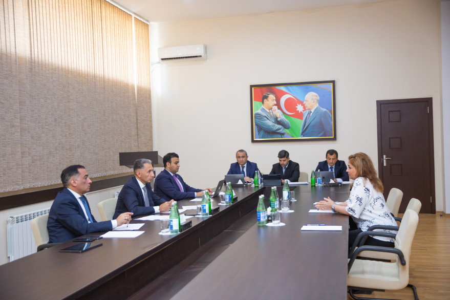Министр Рашад Набиев принял граждан в городе Агсу