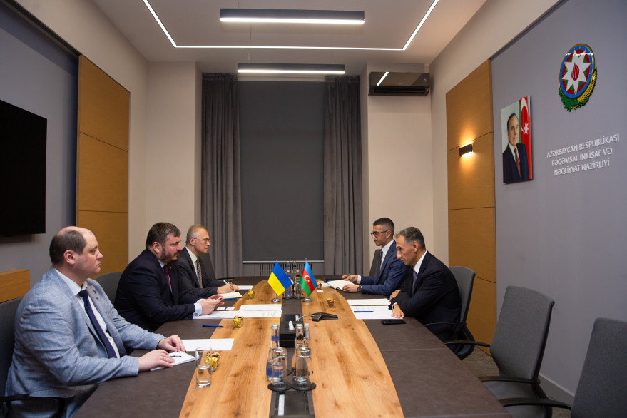 Minister Rashad Nabiyev met with ambassadors of three countries in Azerbaijan