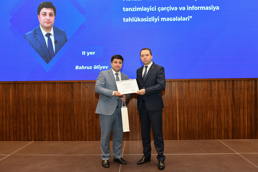 İKT Agentliyi yazı müsabiqəsinin qaliblərini mükafatlandırdı