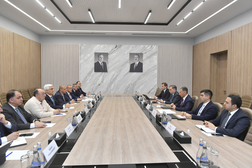 Nazir Rəşad Nəbiyev Azərbaycanın qabaqcıl İKT şirkətlərinin nümayəndələri ilə görüşüb
