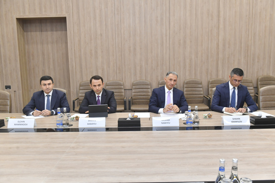 Nazir Rəşad Nəbiyev Dünya Bankının Avropa və Mərkəzi Asiya Regionu üzrə infrastruktur direktoru Çarlz Kormier ilə görüş keçirib