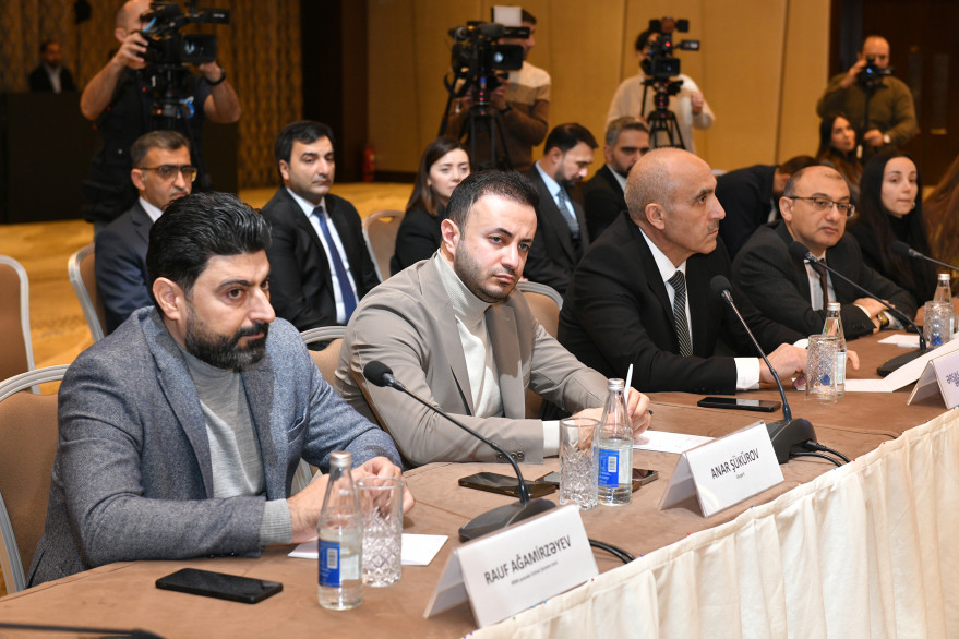 Roundtable on the 2025 State Program for the Improvement of Transport Infrastructure in Baku and Surrounding Areas