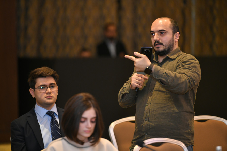 Roundtable on the 2025 State Program for the Improvement of Transport Infrastructure in Baku and Surrounding Areas