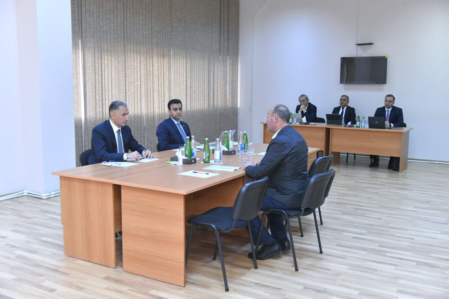 Nazir Rəşad Nəbiyev Salyanda vətəndaşları qəbul edib