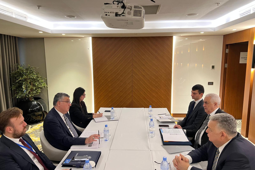 Nazir müavini Bişkekdə keçirilən Beynəlxalq Nəqliyyat Forumunda iştirak edib