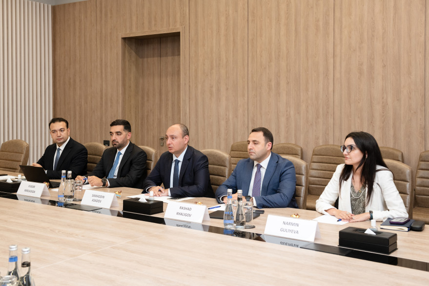 Rəqəmsal İnkişaf və Nəqliyyat Nazirliyində “CITIC Group” şirkətinin nümayəndə heyəti ilə görüş keçirilib