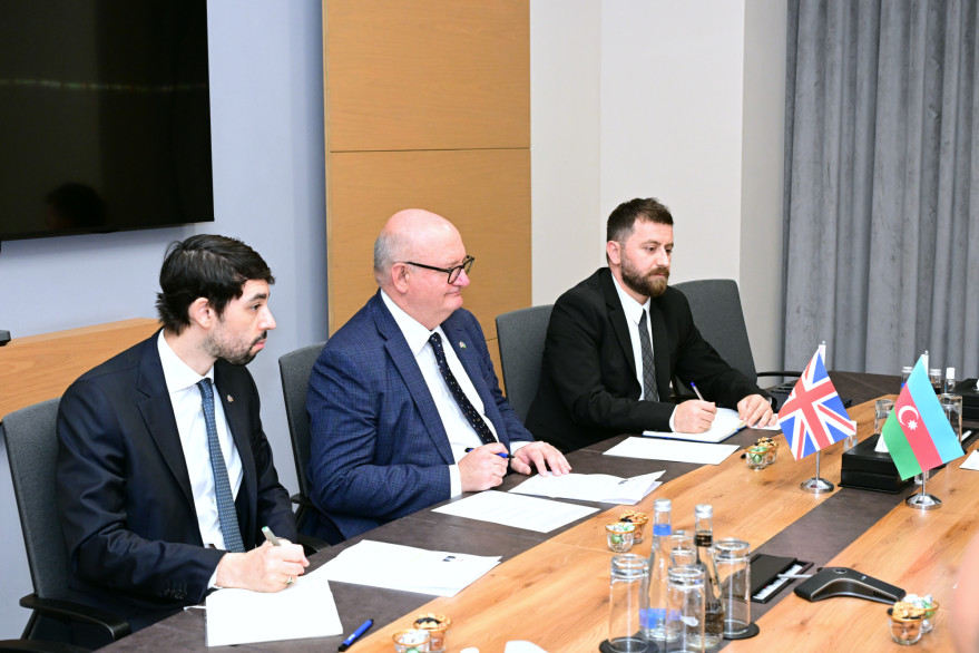 Nazir Rəşad Nəbiyev Böyük Britaniya və Şimali İrlandiya Birləşmiş Krallığının Azərbaycandakı səfiri ilə görüşüb