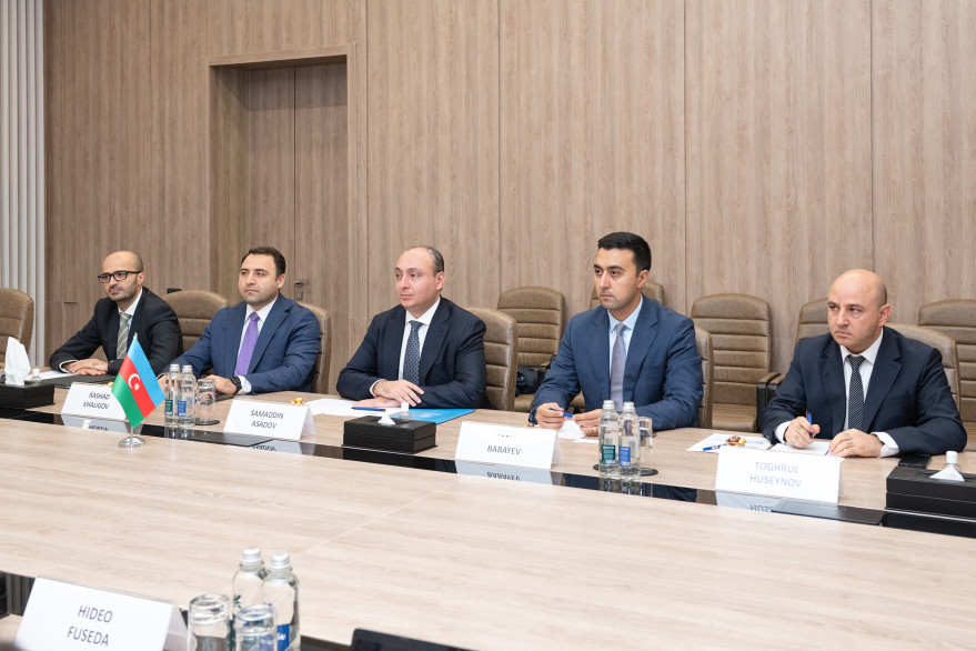 Rəqəmsal İnkişaf və Nəqliyyat Nazirliyində Yaponiya nümayəndə heyəti ilə görüş keçirilib