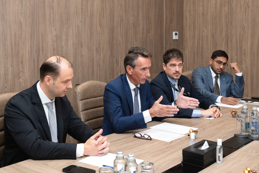 Rəqəmsal İnkişaf və Nəqliyyat Nazirliyində ABŞ-nin “Fortinet” şirkətinin vitse-prezidenti ilə görüş keçirilib
