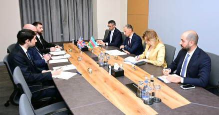Nazir Rəşad Nəbiyev Böyük Britaniya və Şimali İrlandiya Birləşmiş Krallığının Azərbaycandakı səfiri ilə görüşüb