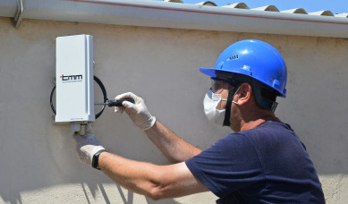 Baktelecom provides a group of disabled people and families of martyrs of Karabakh war with free wireless communication