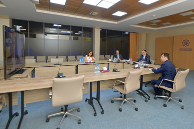 Minister Ramin Guluzade met with EBRD representatives in video conference format