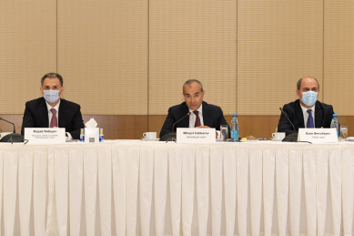  “Təhsil, innovasiyalar və iqtisadiyyat” mövzusunda panel müzakirəsi keçirilib